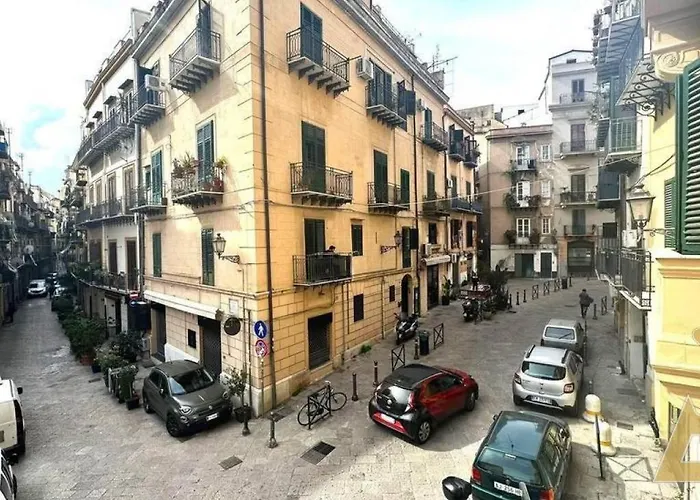 Appartamento Nel Centro Storico Di Palermo - Via Meli\'S House